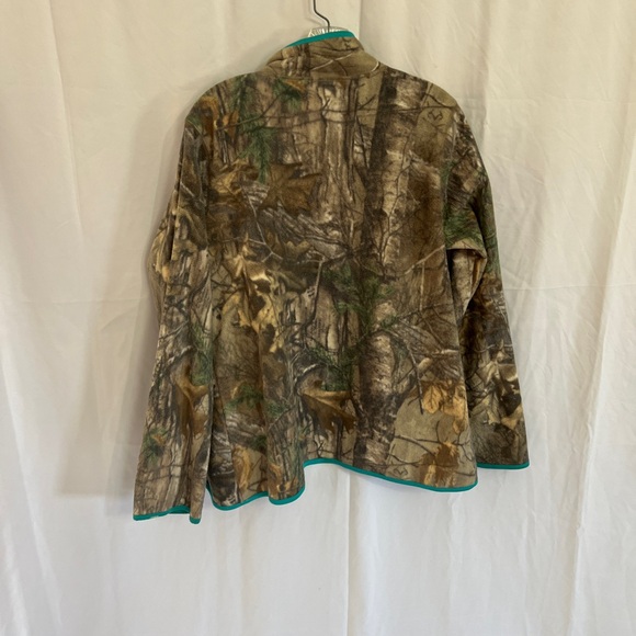 Realtree Teal and Gray Top - Picture 2 of 4